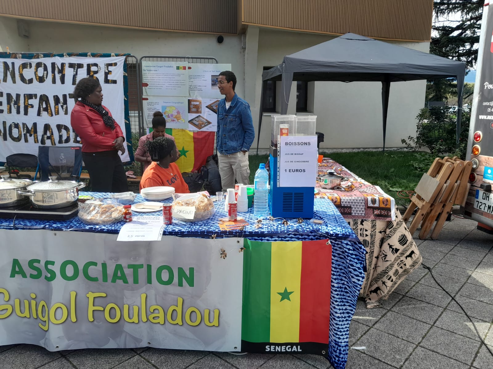 Enfants bénéficiant d'un programme éducatif de l'association Guigol Fouladou